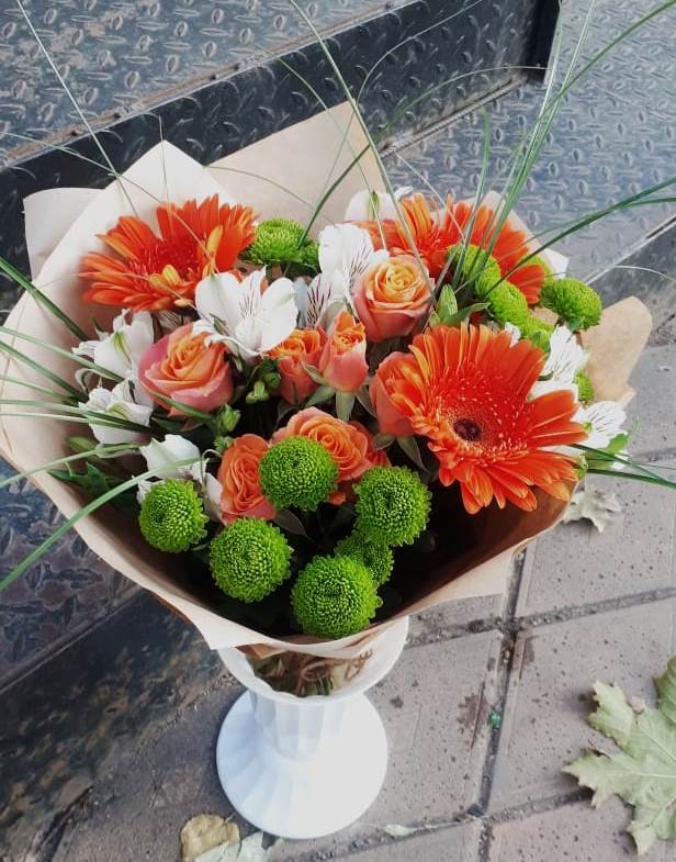 Букет цветов из: Герберы, Хризантемы, Альстромерии и Розы в Обливской