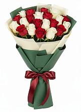 Букет Микс из красных и белых роз #REPLACE_PRED# Обливской