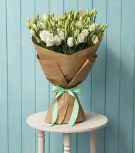 Букет цветов из:  Лизиантусы в Обливской