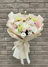 Букет цветов из:  Гвоздики, Розы, Лизиантусы и Хризантемы в Обливской