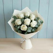 Букет Белые розы в Эвкалипте в Обливской