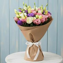 Букет цветов из:  Лизиантусы в Обливской